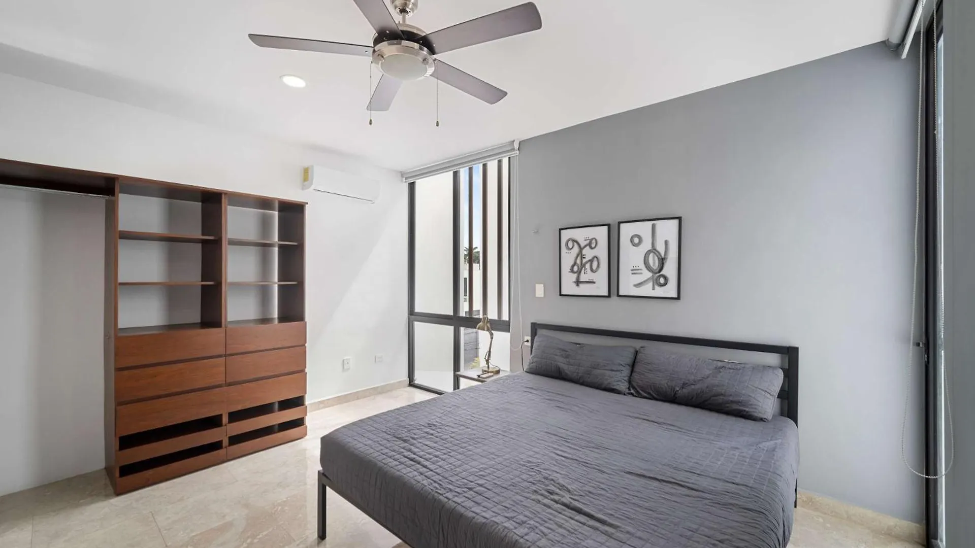 Sunny Merida Getaway: Spacious 3Br With Pool Mexico
