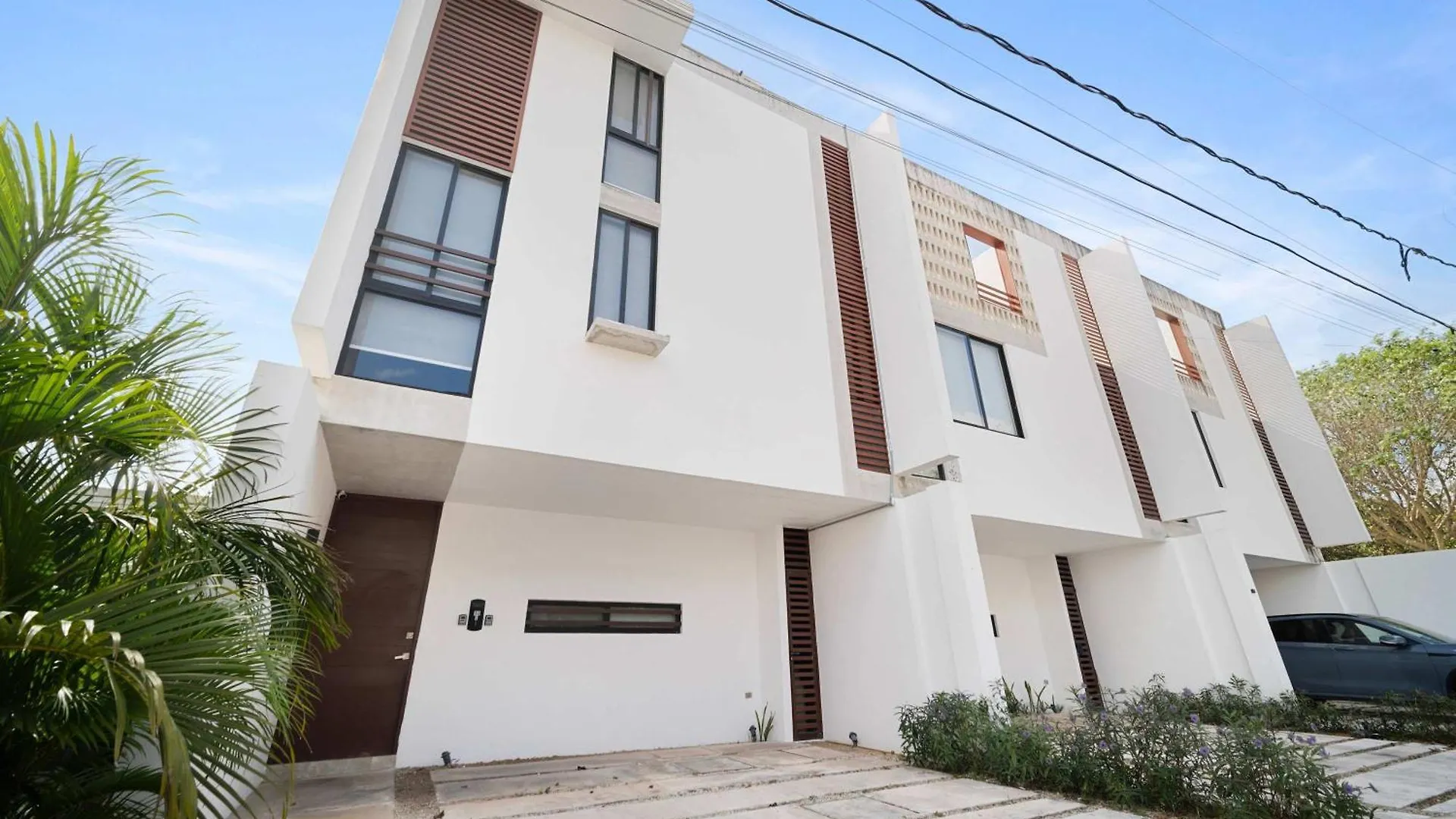 Sunny Merida Getaway: Spacious 3Br With Pool