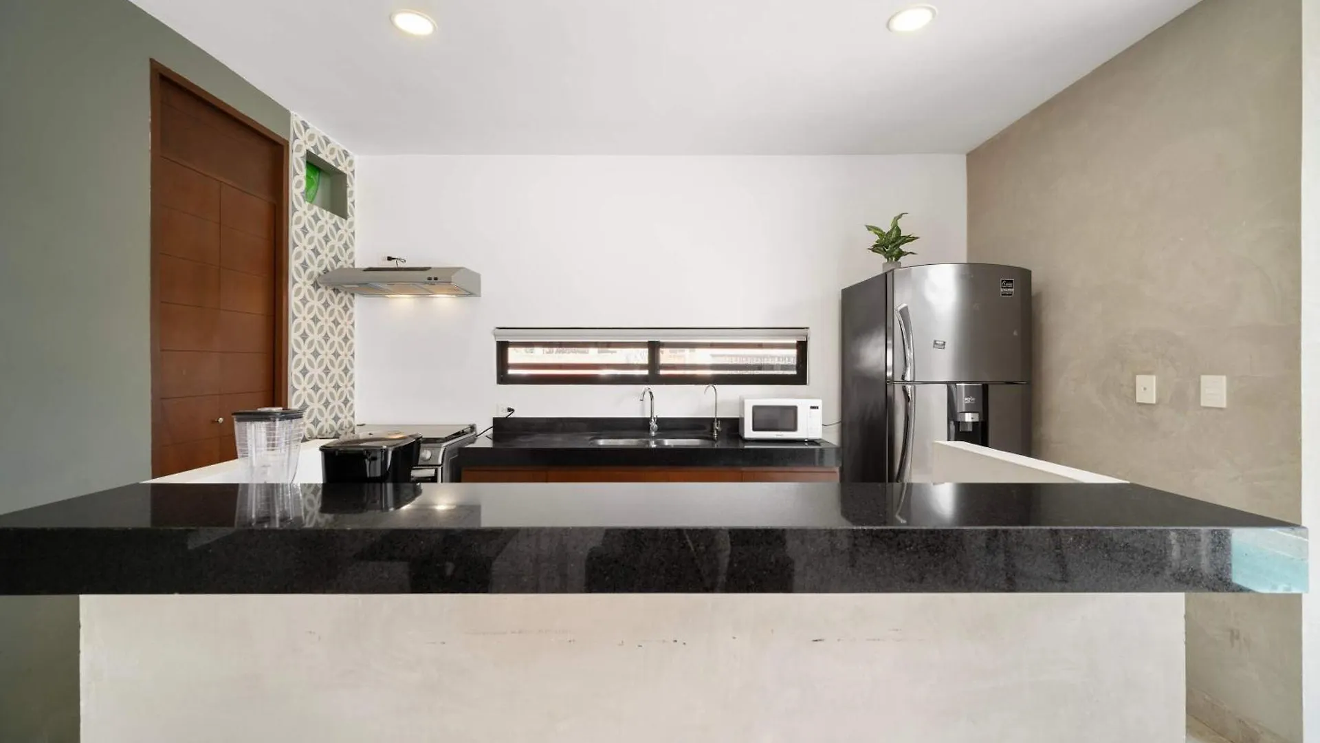 Sunny Merida Getaway: Spacious 3Br With Pool